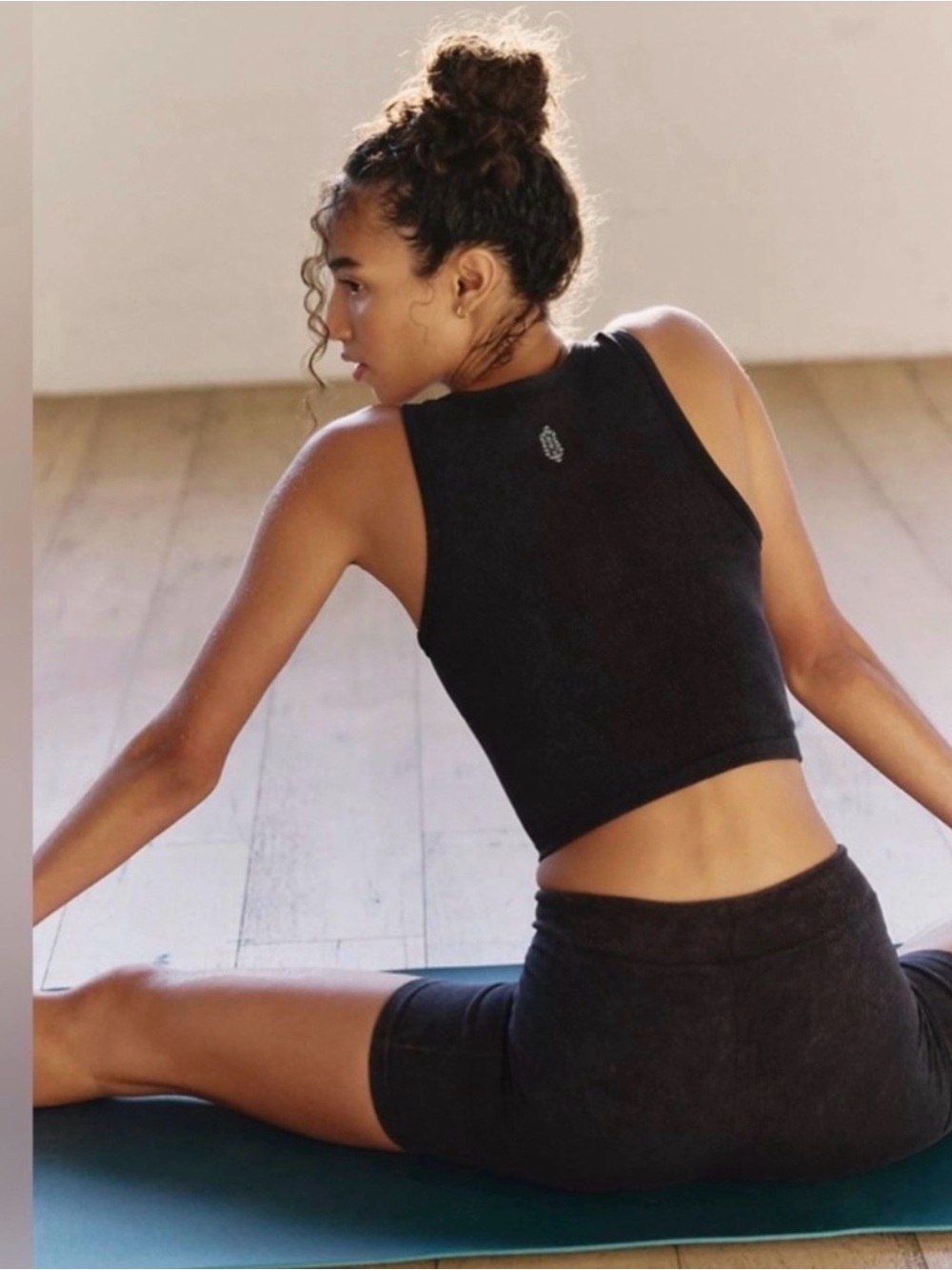 Free people FP Movement Go To Henley tank - Picture 2 of 6